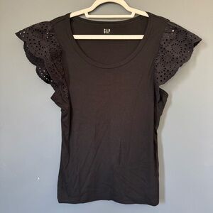 GAP Women's Black Ribbed Eyelet Flutter Sleeve T-Shirt Size Large Neutral